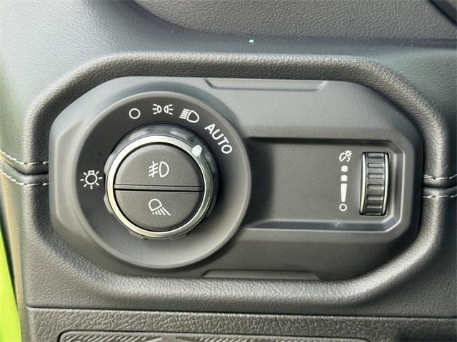 new 2025 Jeep Gladiator car, priced at $46,151