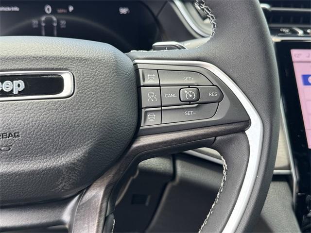 new 2025 Jeep Grand Cherokee L car, priced at $45,335