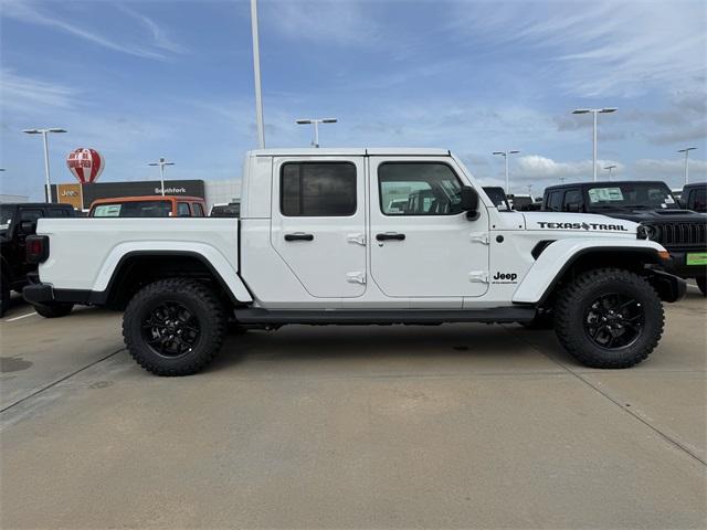 new 2025 Jeep Gladiator car, priced at $39,340