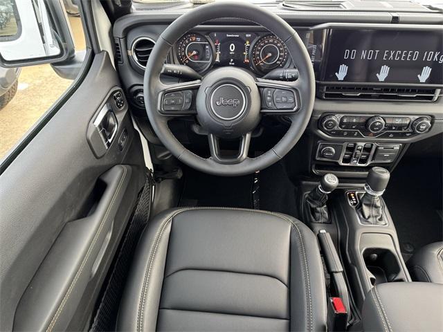 new 2025 Jeep Gladiator car, priced at $39,340