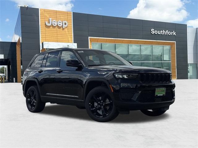 new 2025 Jeep Grand Cherokee car, priced at $40,061