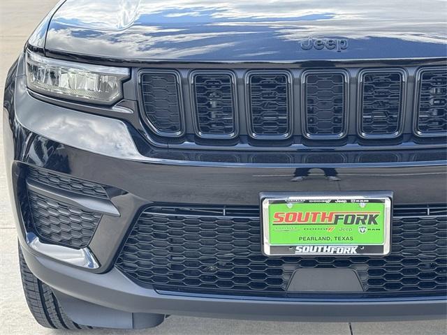 new 2025 Jeep Grand Cherokee car, priced at $40,125