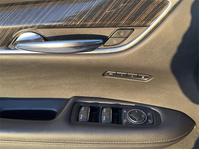 used 2020 Cadillac XT6 car, priced at $22,497