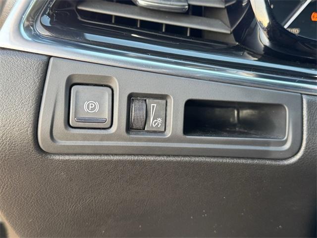 used 2020 Cadillac XT6 car, priced at $22,497