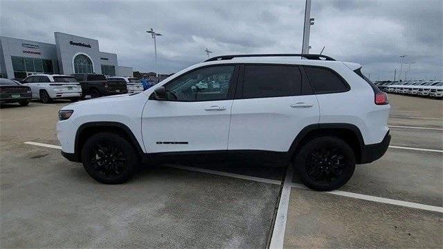 used 2023 Jeep Cherokee car, priced at $28,284