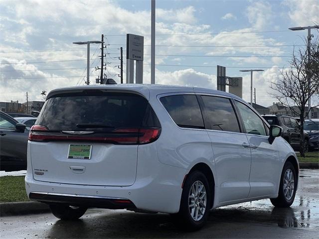 used 2023 Chrysler Pacifica car, priced at $20,597