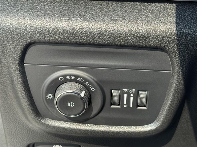 new 2025 Jeep Grand Cherokee L car, priced at $44,480