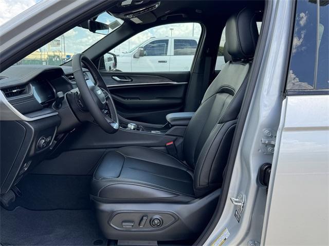 new 2025 Jeep Grand Cherokee L car, priced at $41,080