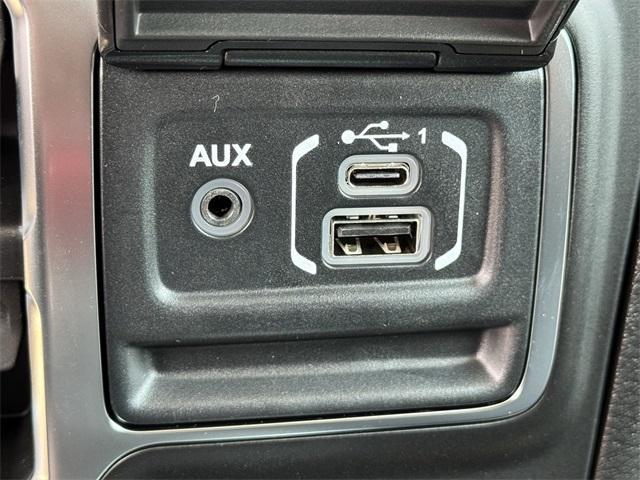 new 2025 Jeep Gladiator car, priced at $42,804