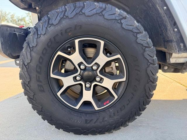used 2022 Jeep Wrangler Unlimited car, priced at $37,998