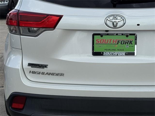 used 2019 Toyota Highlander car, priced at $22,899