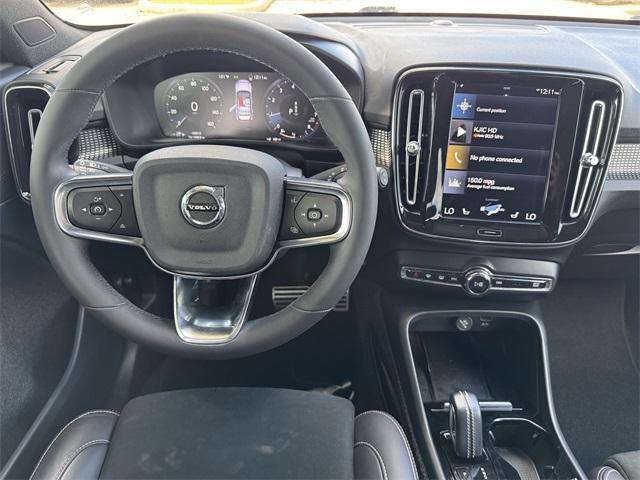 used 2022 Volvo XC40 car, priced at $19,897