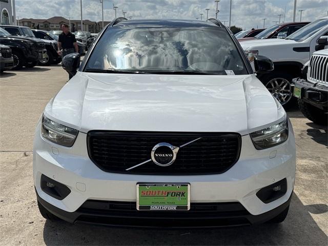 used 2022 Volvo XC40 car, priced at $19,897