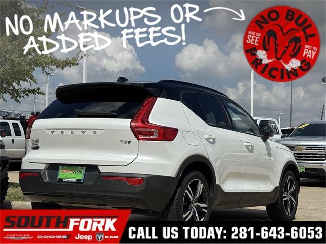 used 2022 Volvo XC40 car, priced at $23,399