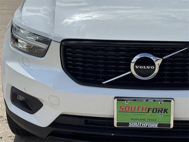 used 2022 Volvo XC40 car, priced at $19,897