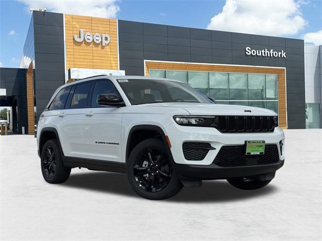 new 2025 Jeep Grand Cherokee car, priced at $39,030