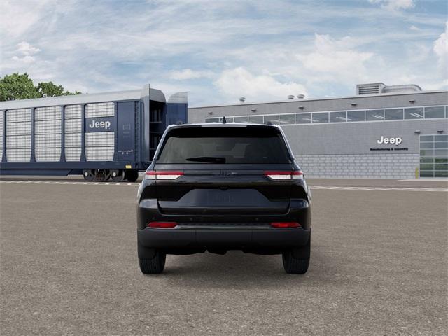 new 2025 Jeep Grand Cherokee car, priced at $44,254