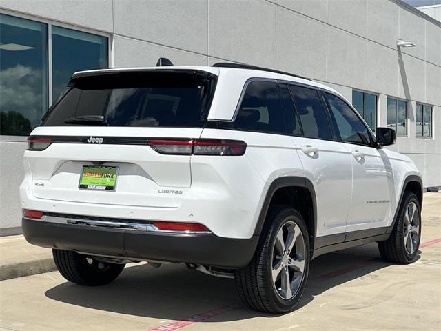 new 2024 Jeep Grand Cherokee car, priced at $42,498