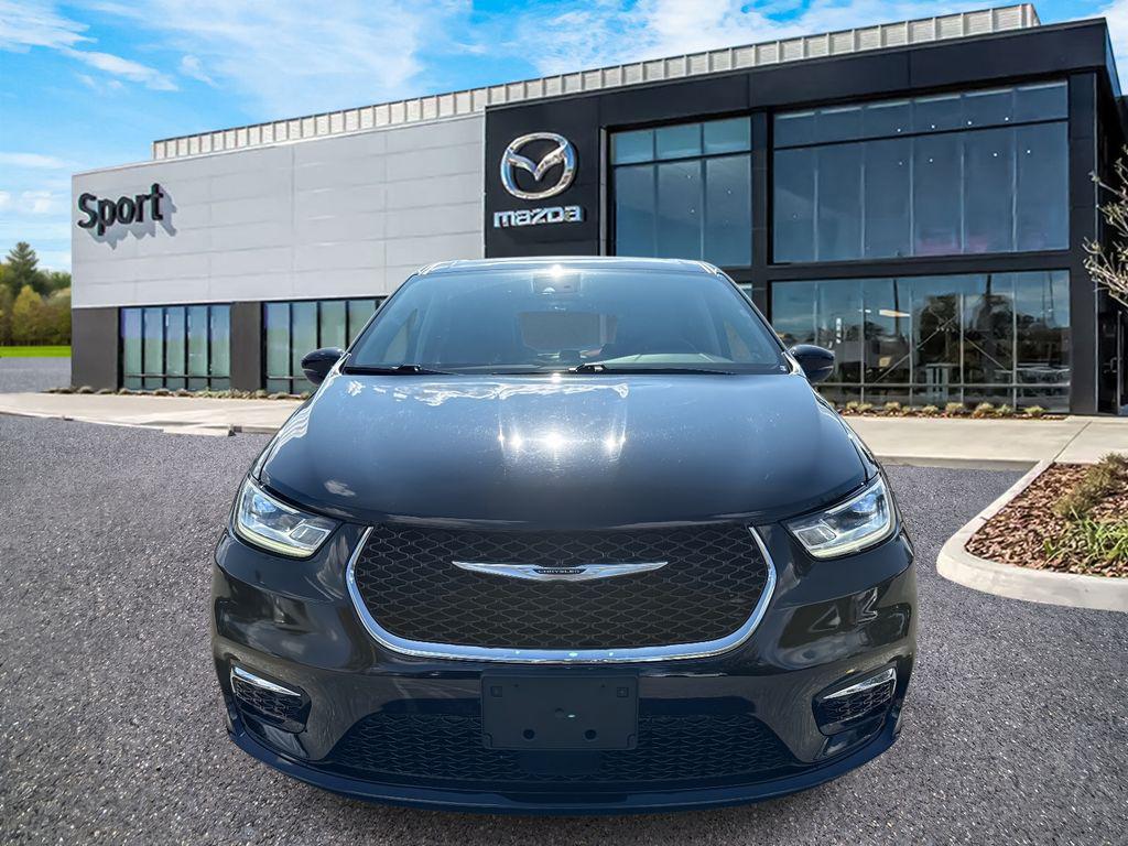 used 2024 Chrysler Pacifica car, priced at $28,888