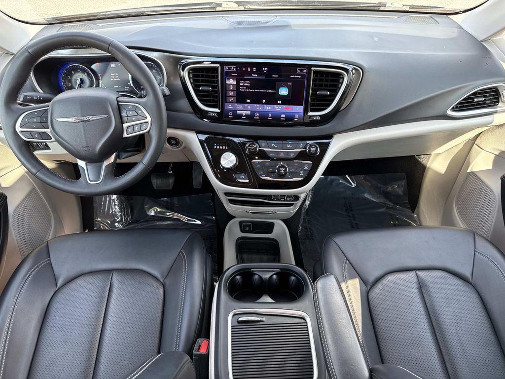 used 2024 Chrysler Pacifica car, priced at $28,888