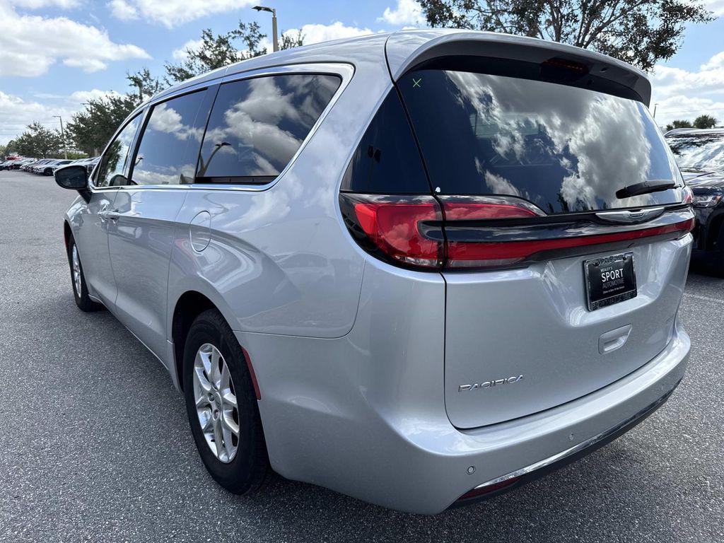used 2023 Chrysler Pacifica car, priced at $21,788