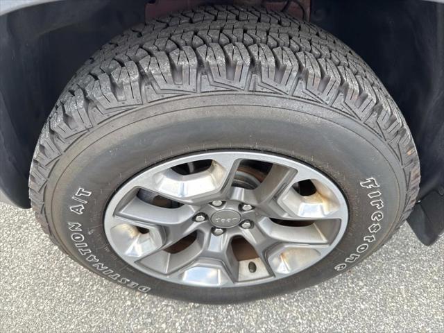 used 2019 Jeep Cherokee car, priced at $16,492