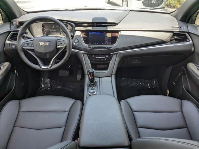 used 2024 Cadillac XT6 car, priced at $42,394