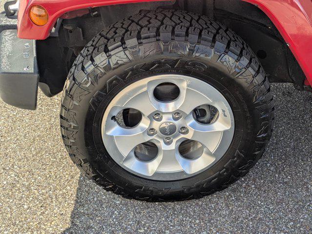 used 2013 Jeep Wrangler Unlimited car, priced at $15,999