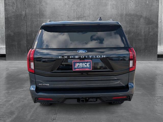 new 2025 Ford Expedition car, priced at $68,705