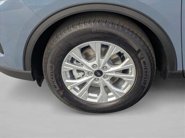 new 2026 Ford Escape car, priced at $28,978