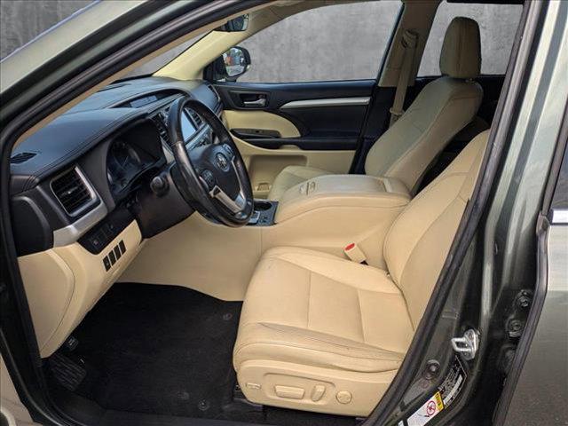 used 2018 Toyota Highlander Hybrid car, priced at $20,749
