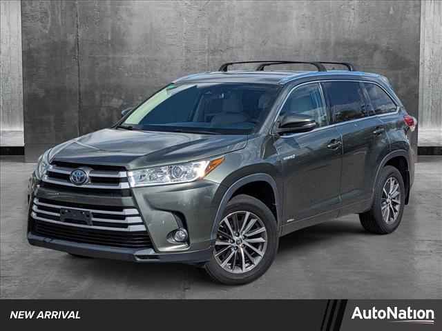 used 2018 Toyota Highlander Hybrid car, priced at $21,498