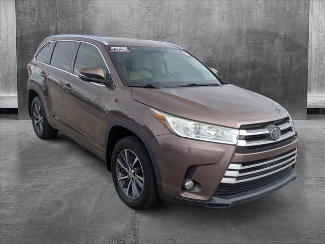 used 2017 Toyota Highlander car, priced at $15,978