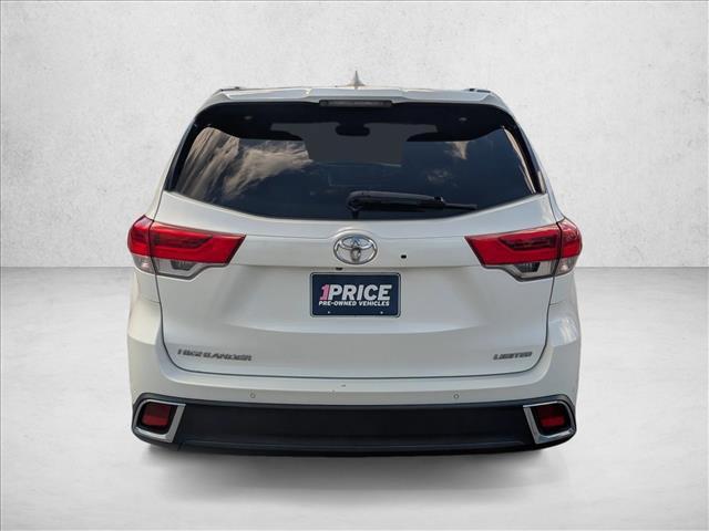 used 2017 Toyota Highlander car, priced at $17,999
