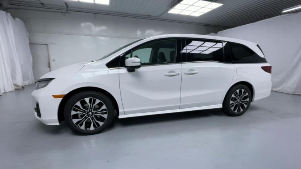 new 2025 Honda Odyssey car, priced at $51,230