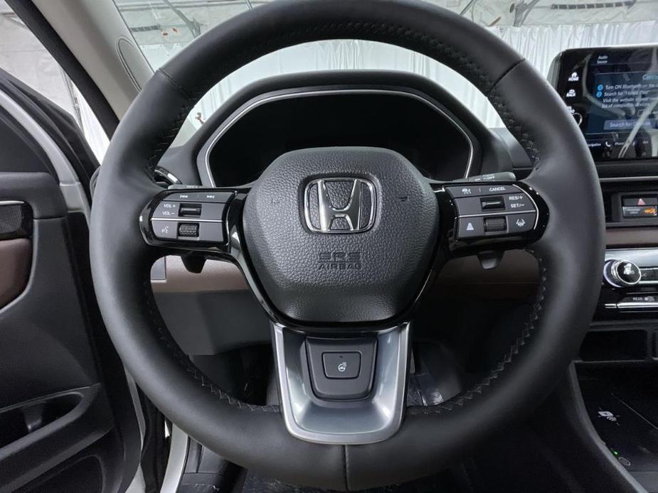 new 2025 Honda Pilot car, priced at $53,175