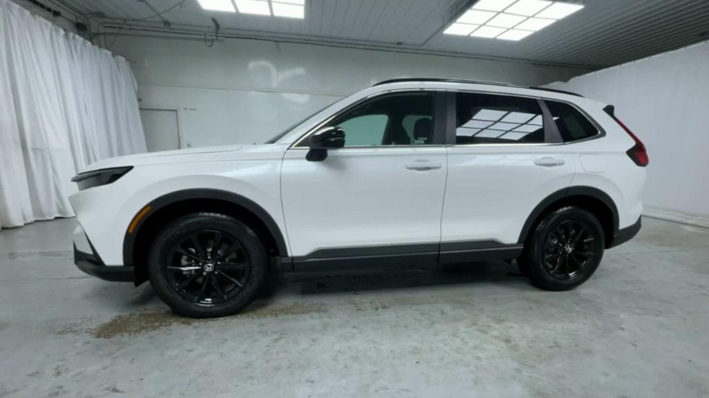 new 2025 Honda CR-V Hybrid car, priced at $38,000