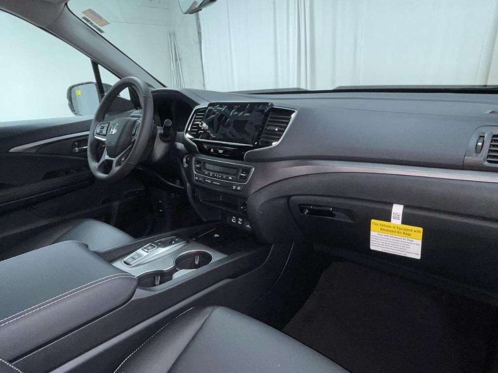 new 2025 Honda Ridgeline car, priced at $43,385