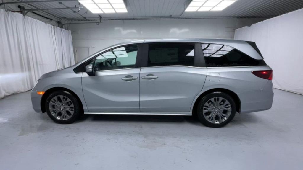 new 2025 Honda Odyssey car, priced at $46,505