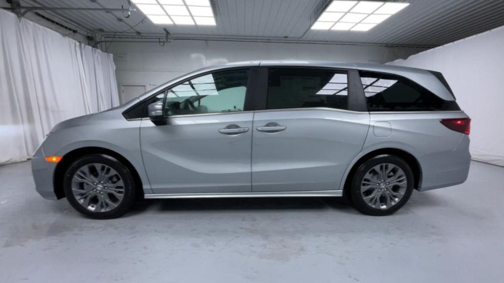 new 2025 Honda Odyssey car, priced at $46,505