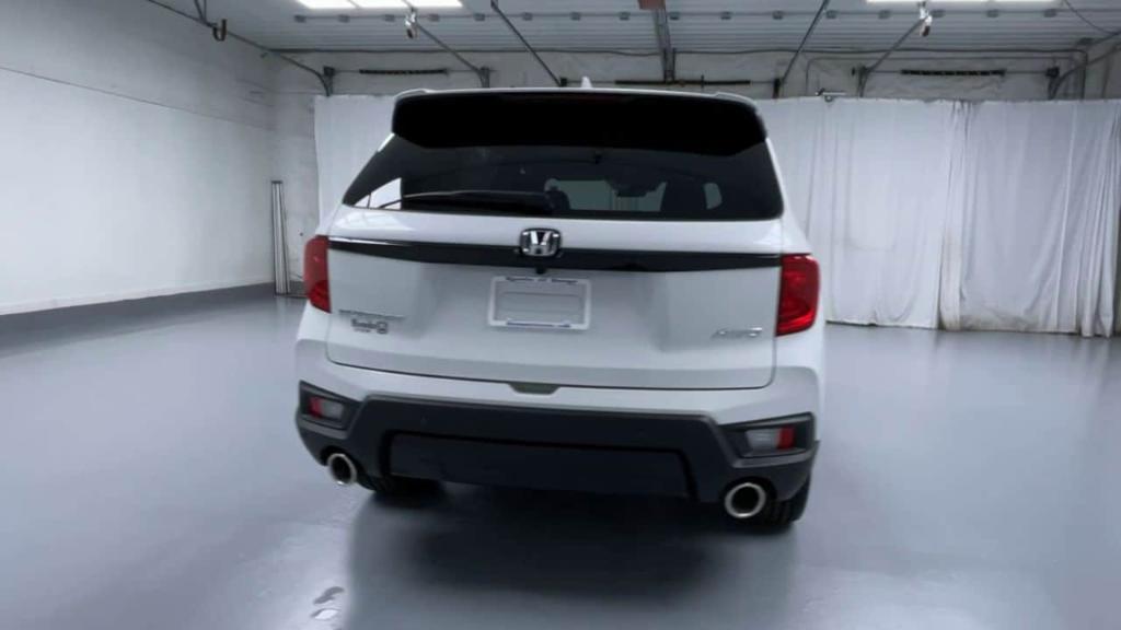 new 2025 Honda Passport car, priced at $43,395