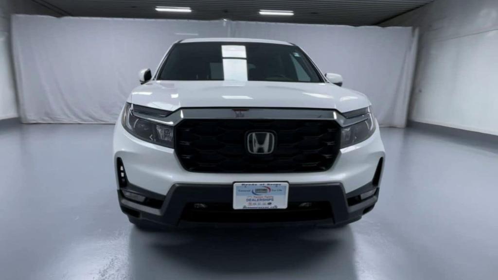 new 2025 Honda Passport car, priced at $43,395