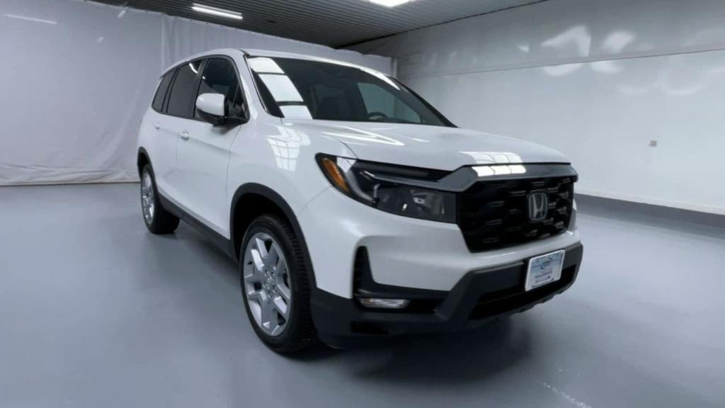 new 2025 Honda Passport car, priced at $43,395