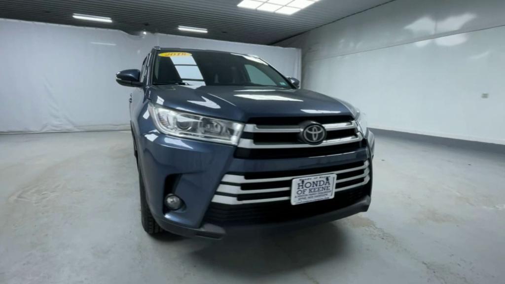 used 2018 Toyota Highlander car, priced at $25,458
