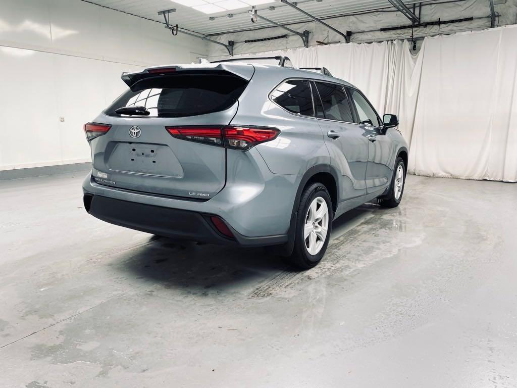 used 2020 Toyota Highlander car, priced at $30,995