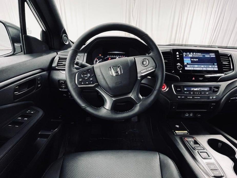 new 2025 Honda Passport car, priced at $42,750