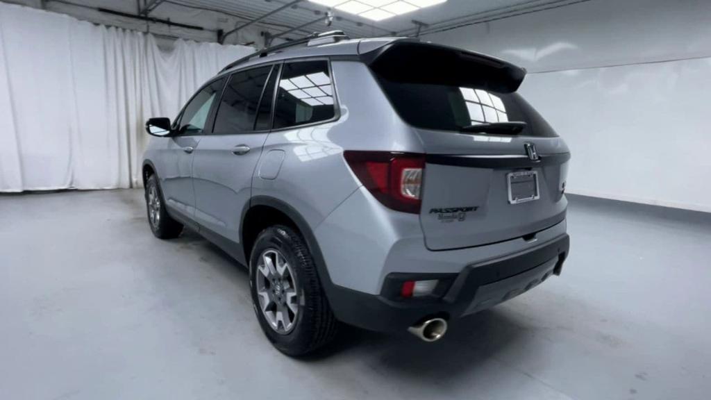 used 2022 Honda Passport car, priced at $34,900