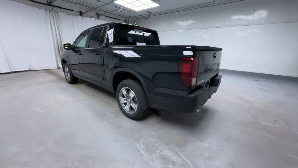 new 2025 Honda Ridgeline car, priced at $42,930