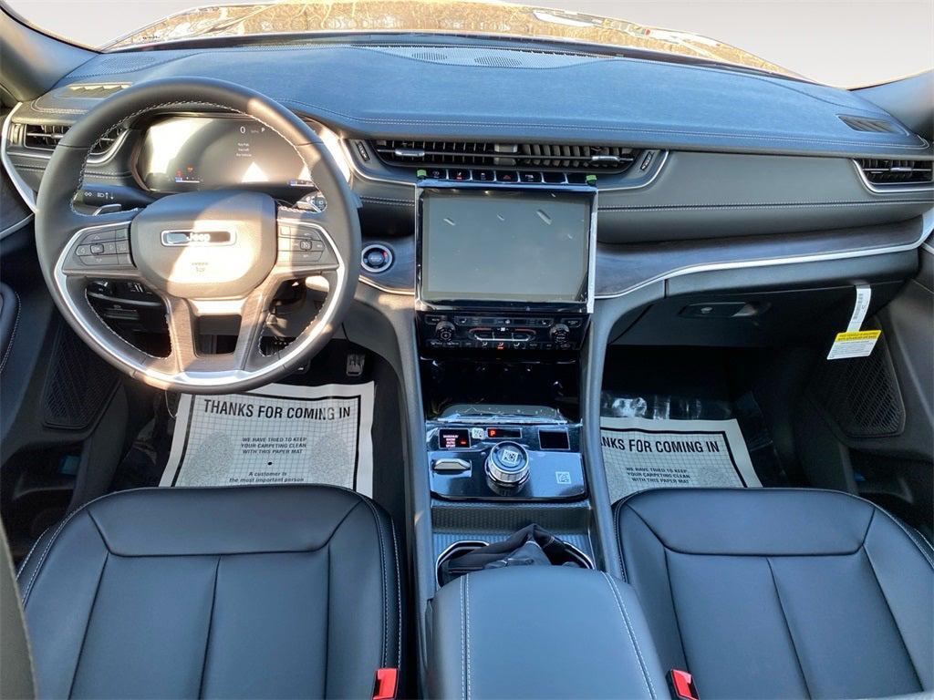new 2025 Jeep Grand Cherokee L car, priced at $54,330