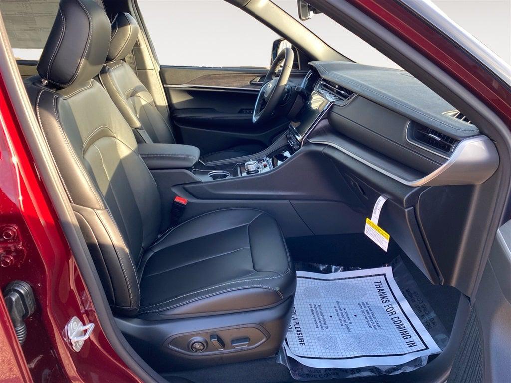 new 2025 Jeep Grand Cherokee L car, priced at $54,330